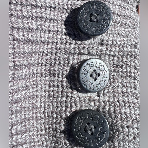 UGG Gray Knit Winter Boots | Cozy Cold-Weather Style | Women’s Size 6 - Picture 6 of 11